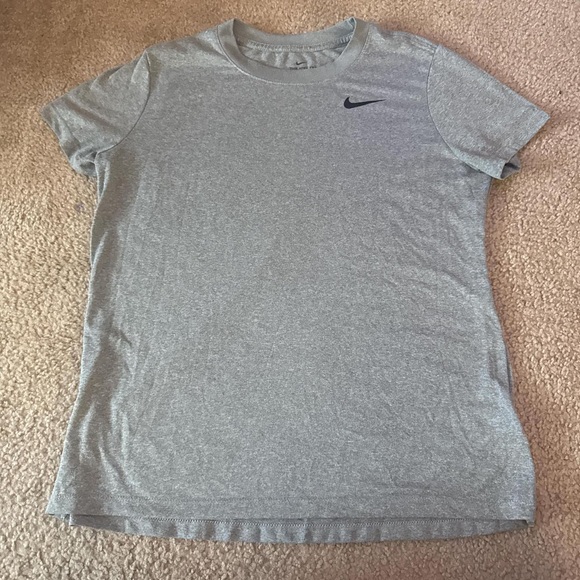 Nike Women's Gray Short Sleeve Tee - Picture 1 of 3
